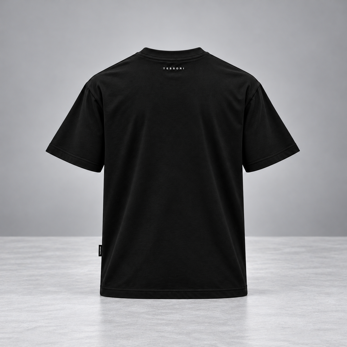CAMISETA ESSENCE BLACK